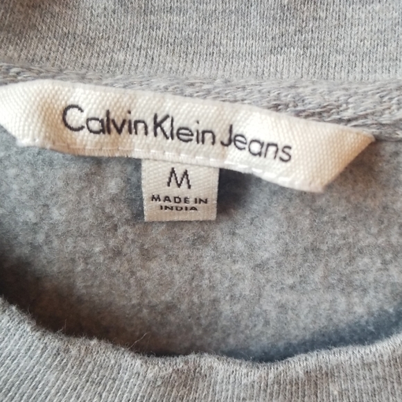 Calvin Klein Sweatshirt - Picture 2 of 5